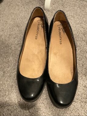 Velocity Black Patent Rounded-Toe Ballet Flats